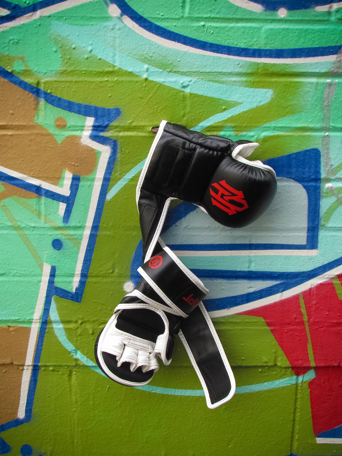 Adapt 7OZ Orgins MMA Gloves